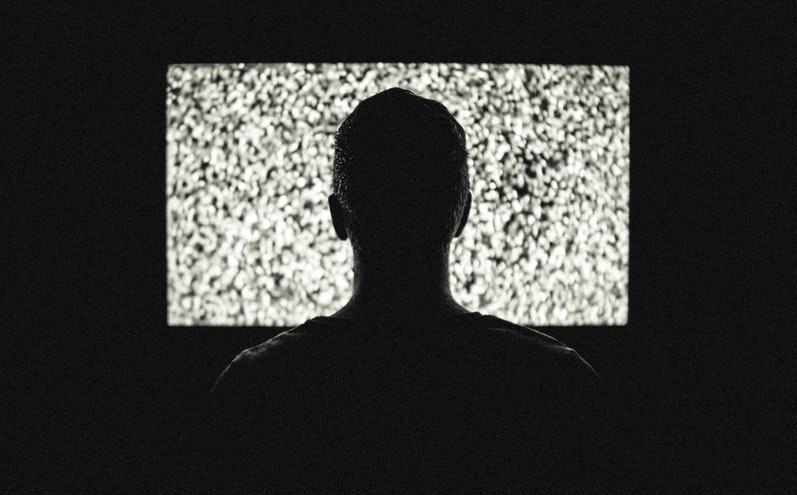 如何排除干擾我們聆聽主的聲音的事物？